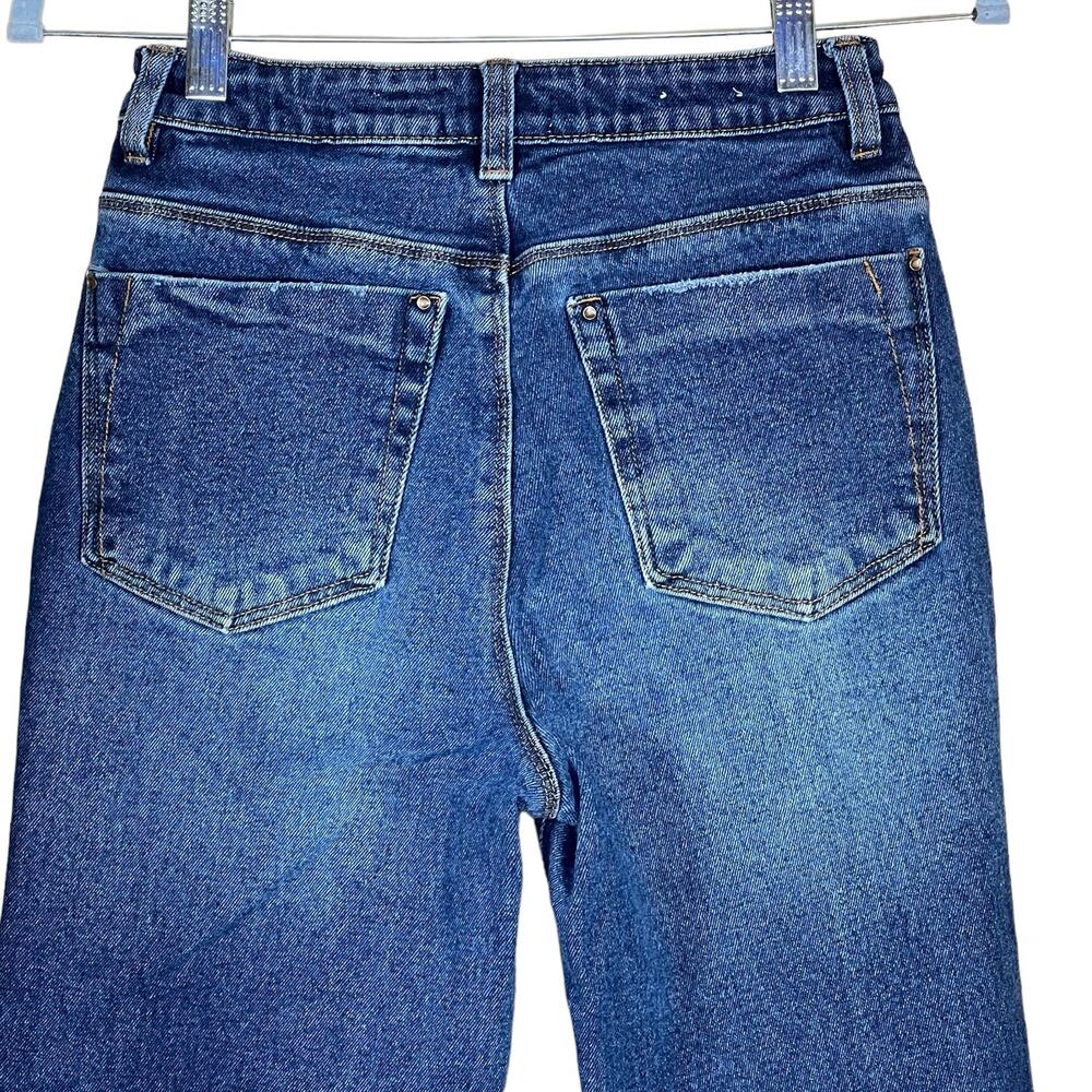 a loves a Women’s High-Rise Medium Wash Straight Leg Fringe Hem Jeans 27 EUC - Picture 8 of 16